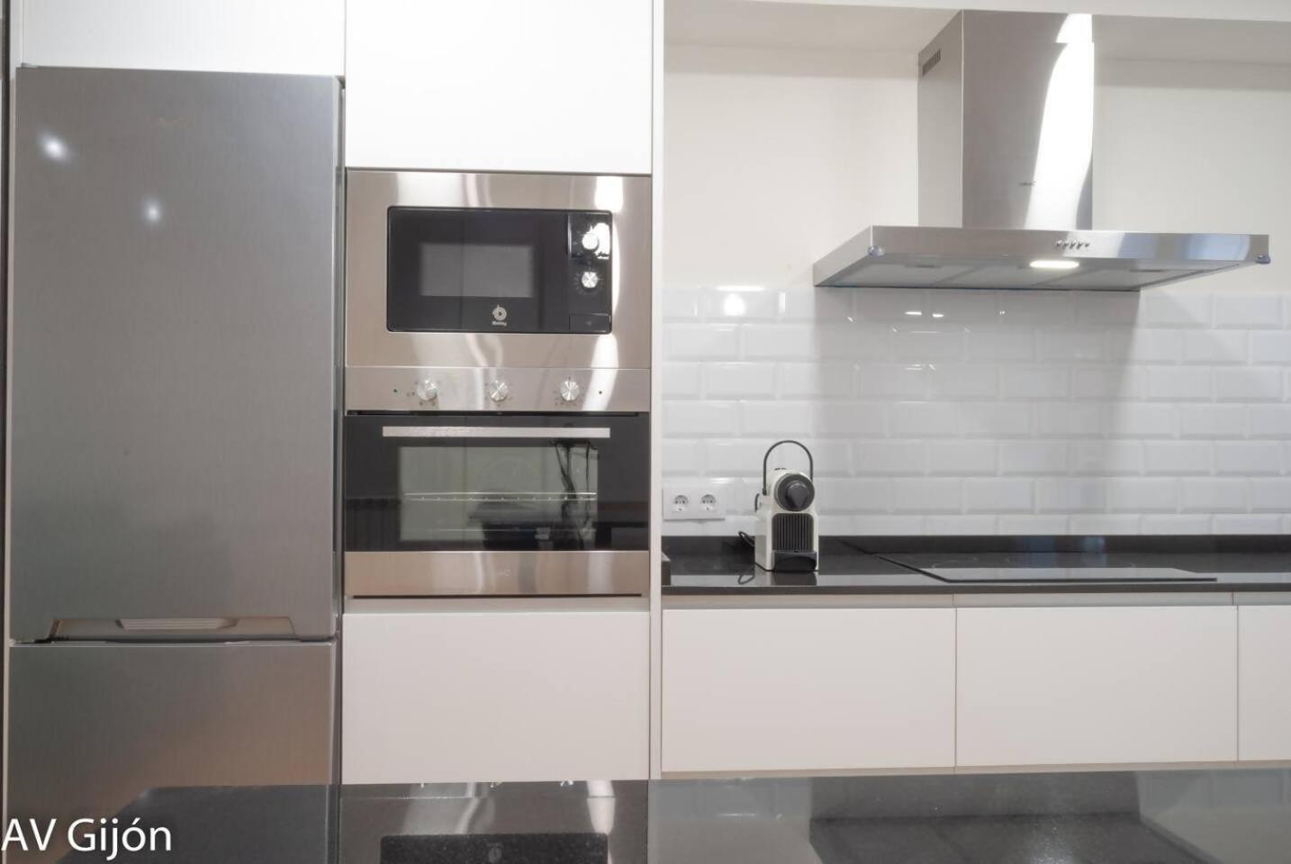 Apartamento La Playa 17 Gijón Exteriér fotografie