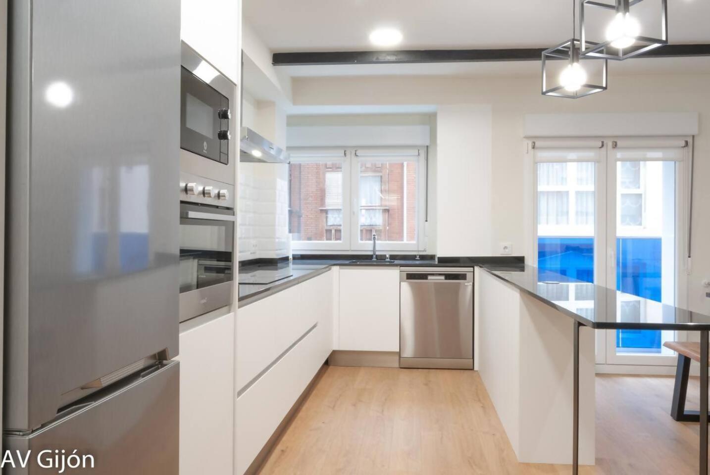 Apartamento La Playa 17 Gijón Exteriér fotografie
